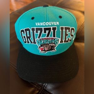 Vancouver Grizzlies - SnapBack - Mitchell & Ness